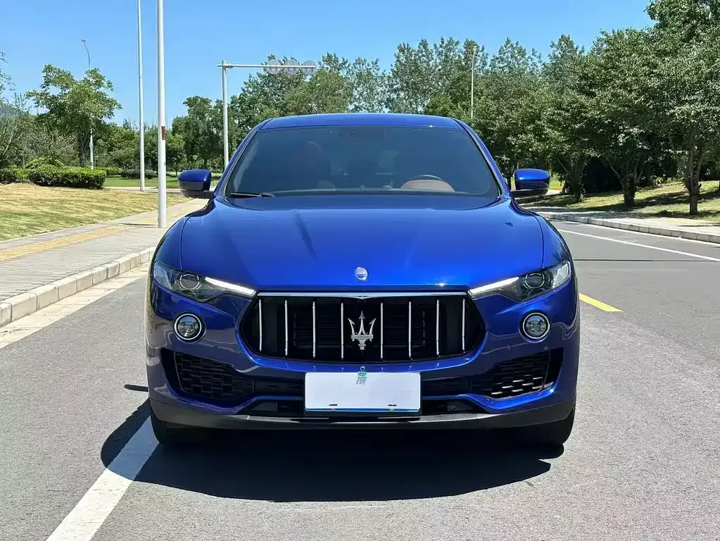 Maserati Levante — фото 3