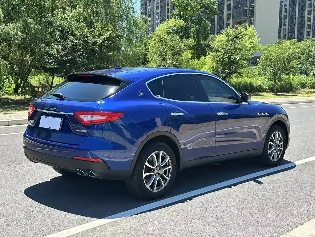 Maserati Levante — фото 4