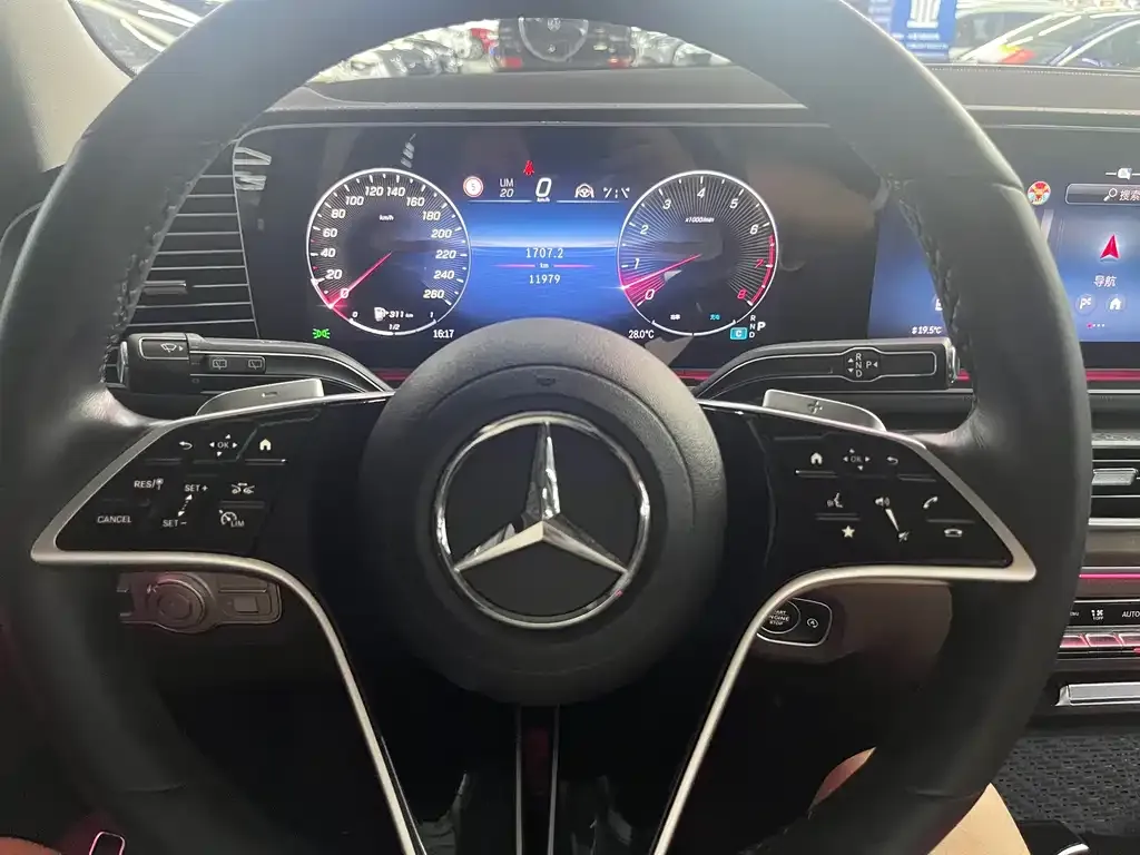 Mercedes-Benz GLE — фото 10