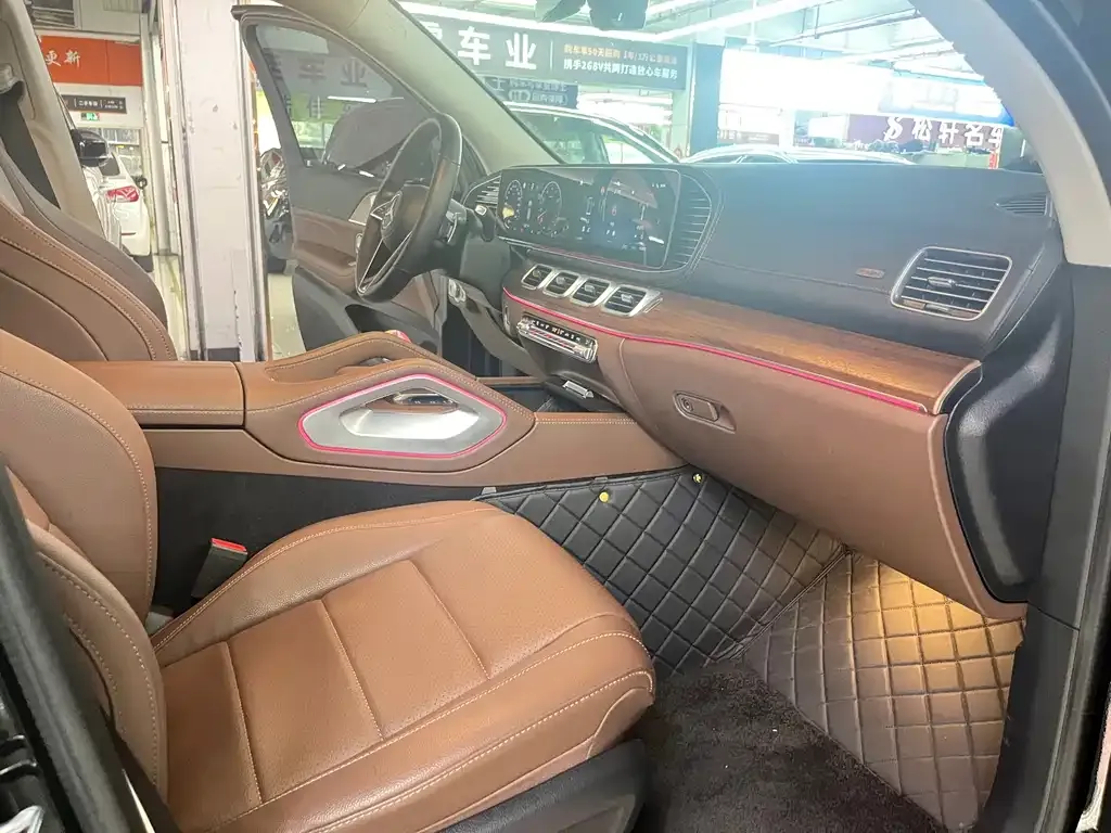 Mercedes-Benz GLE — фото 7