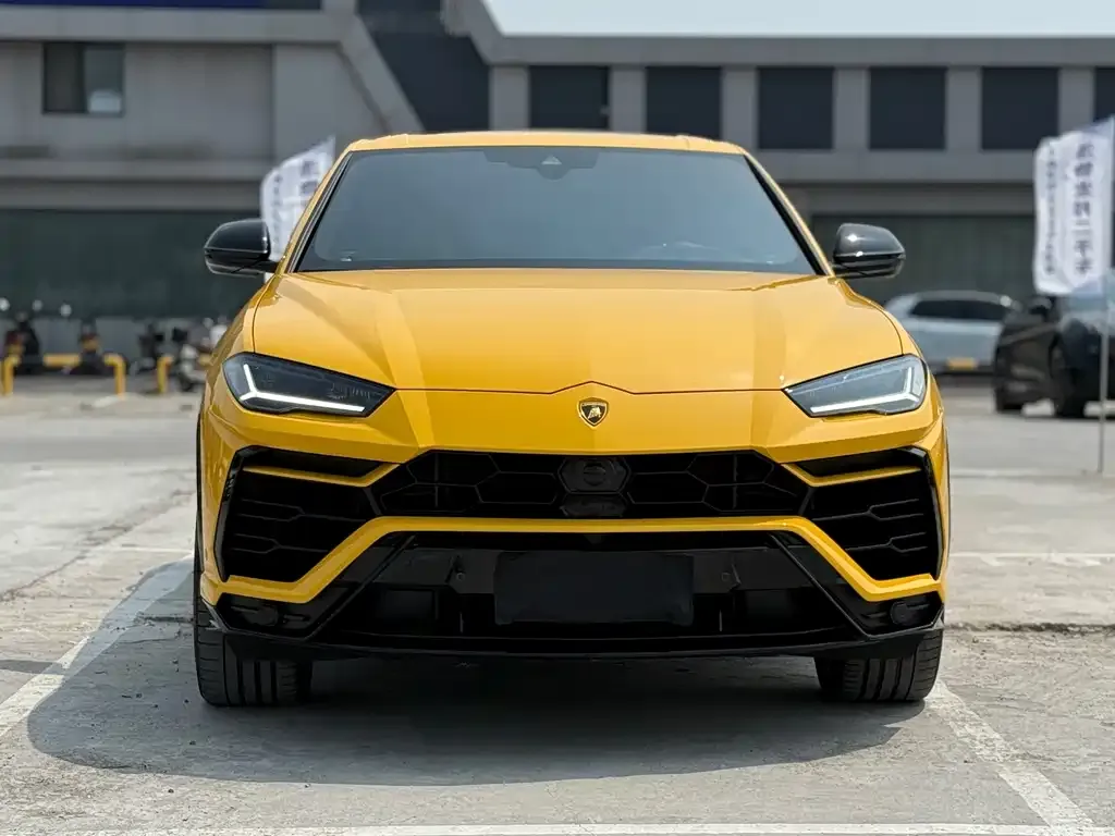 Lamborghini Urus — фото 2