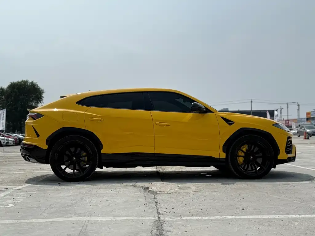 Lamborghini Urus — фото 3