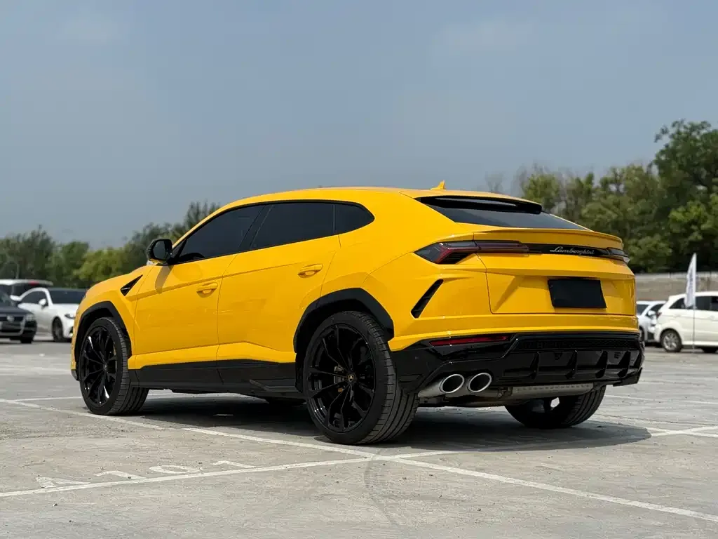 Lamborghini Urus — фото 4