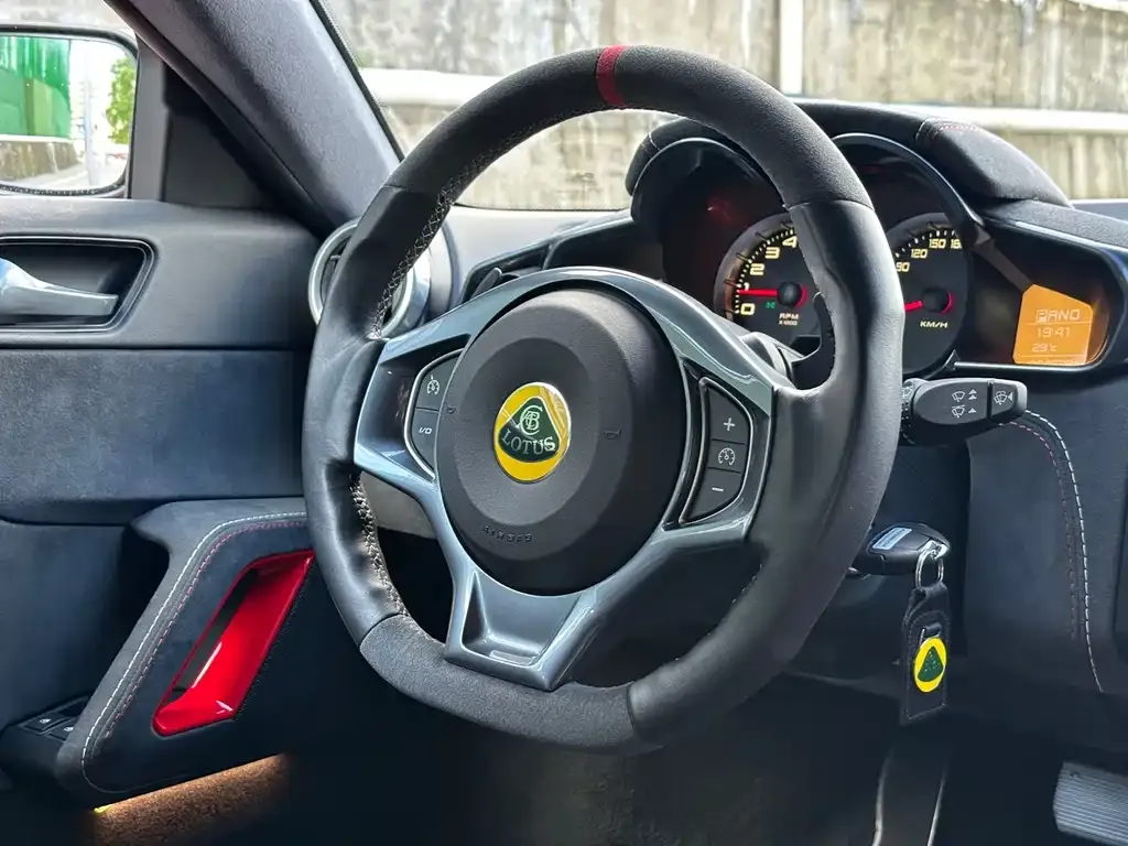 Lotus Evora — фото 10