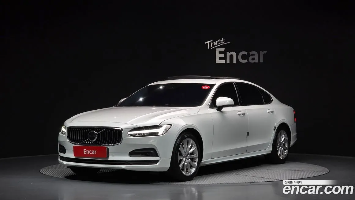 Volvo S90 — фото 1