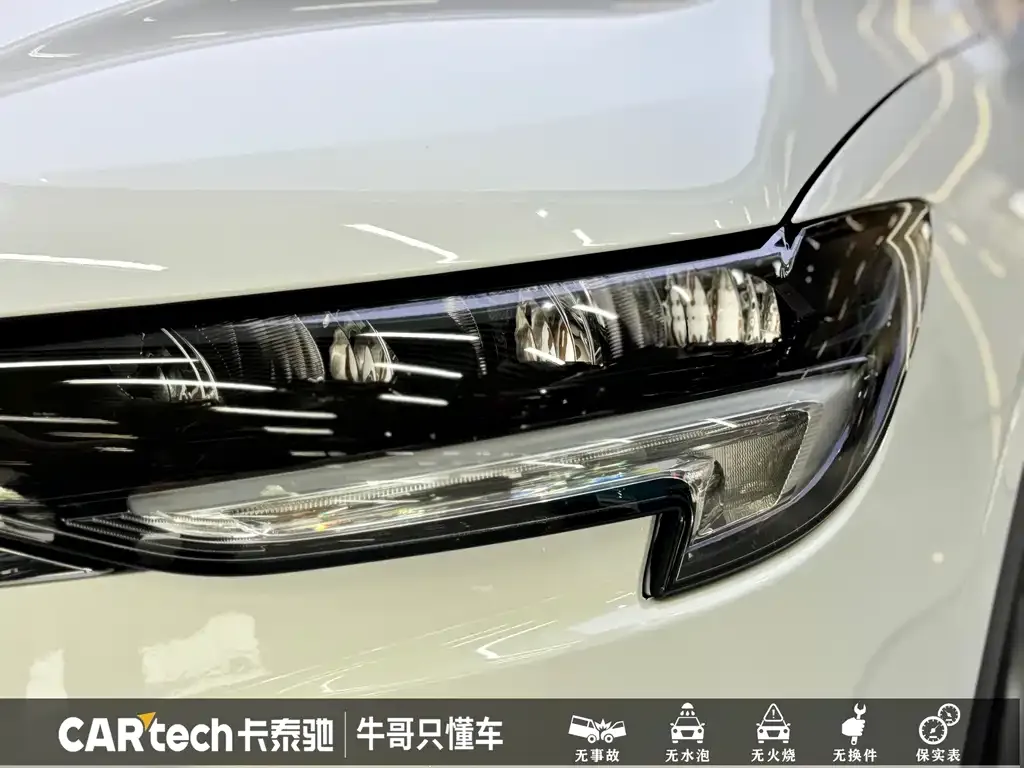 Buick Envision Plus — фото 9