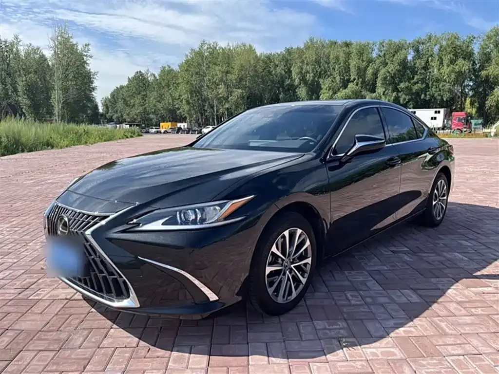 Lexus ES — фото 2