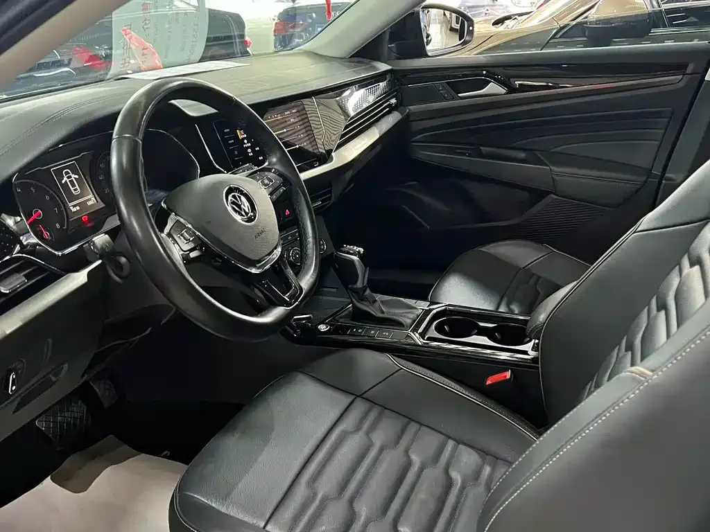 Volkswagen Passat — фото 4