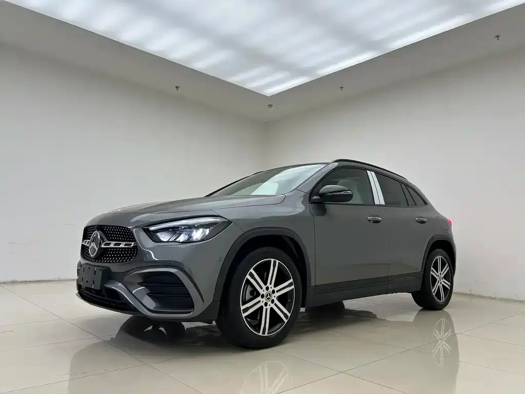 Mercedes-Benz GLA — фото 1