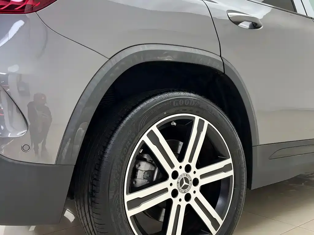 Mercedes-Benz GLA — фото 8