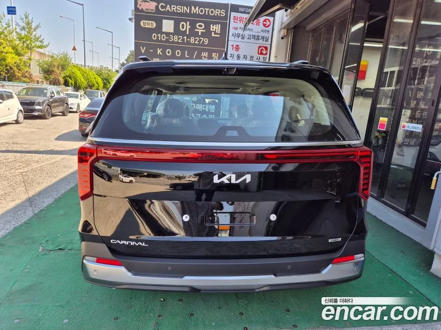 Kia Carnival — фото 2