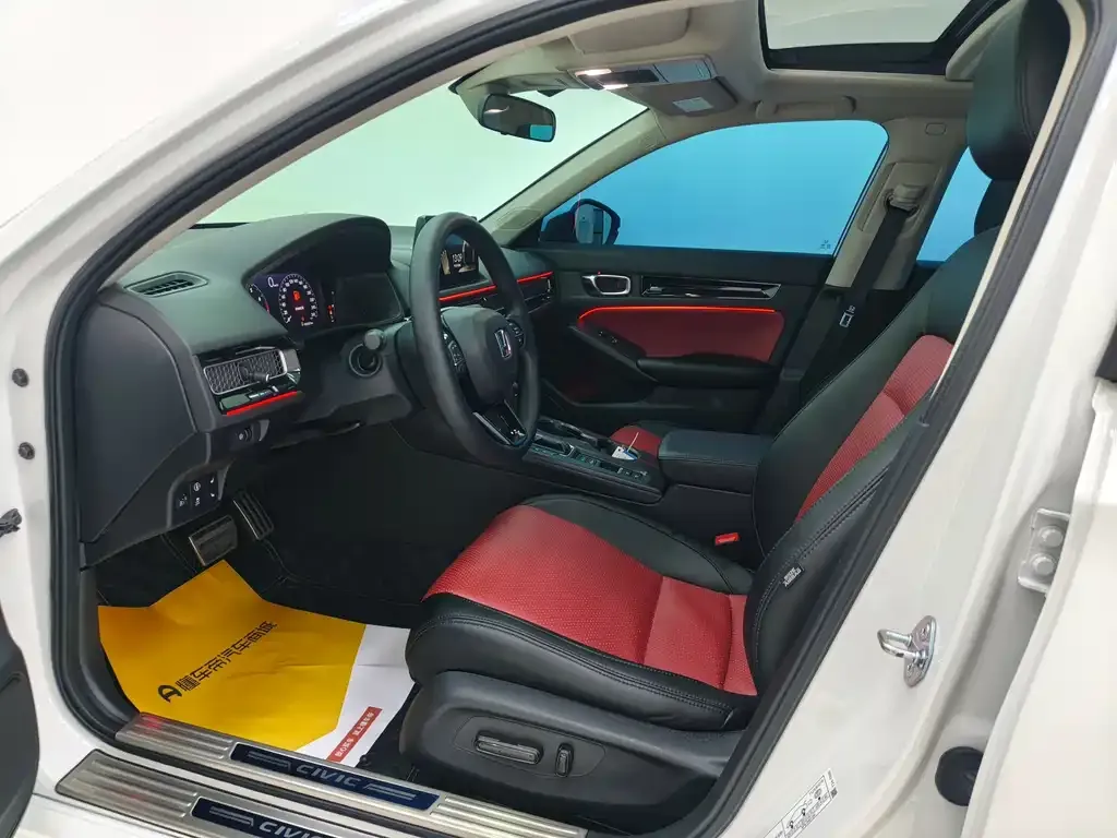 Honda Civic — фото 7