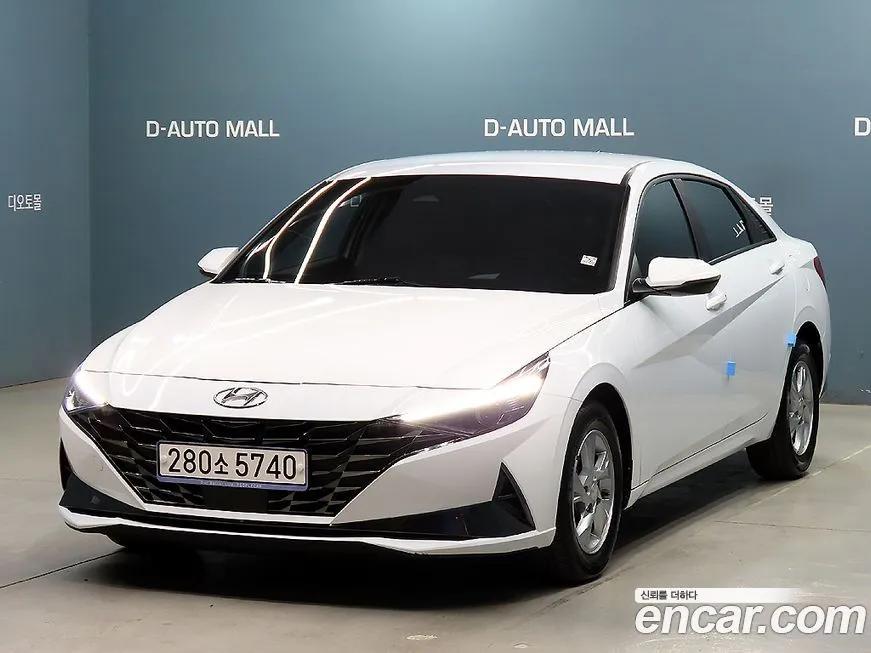 Hyundai AVANTE — фото 1
