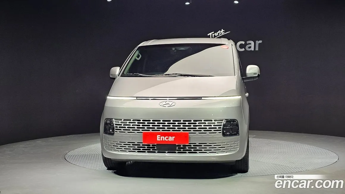 Hyundai Staria — фото 3
