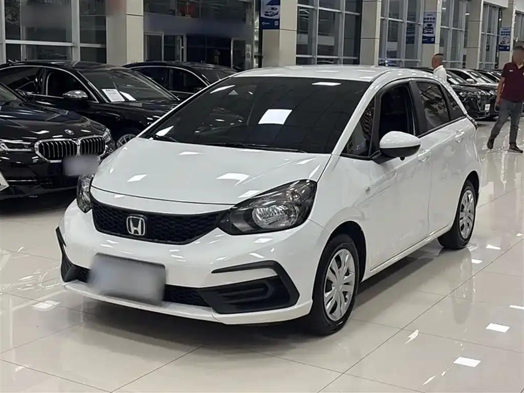 Honda Fit — фото 1