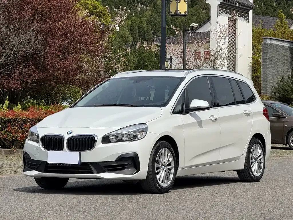 BMW 2 Series Gran Tourer — фото 1