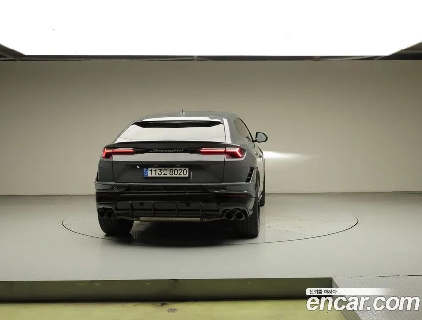 Lamborghini Urus — фото 2