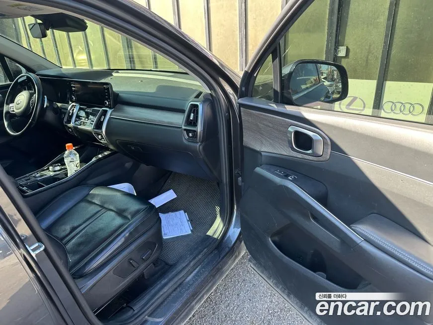 Kia Sorento — фото 6