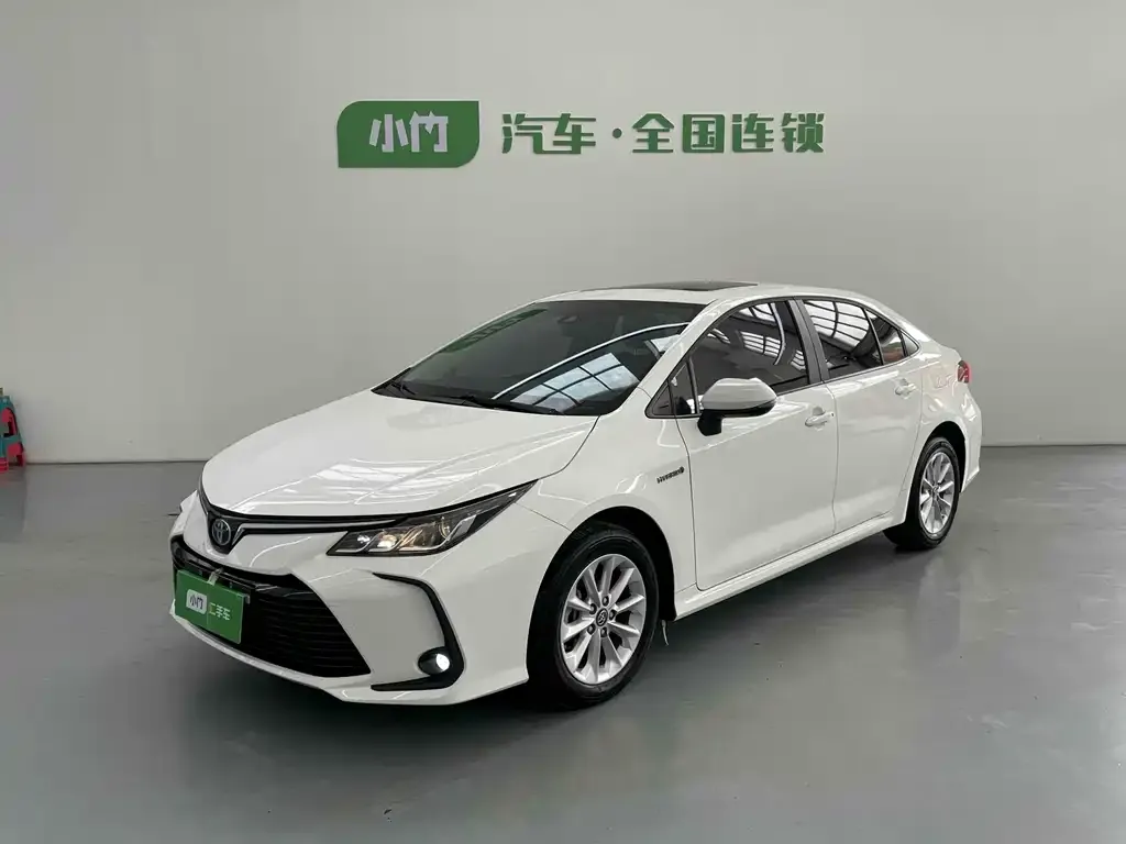 Toyota Corolla — фото 1
