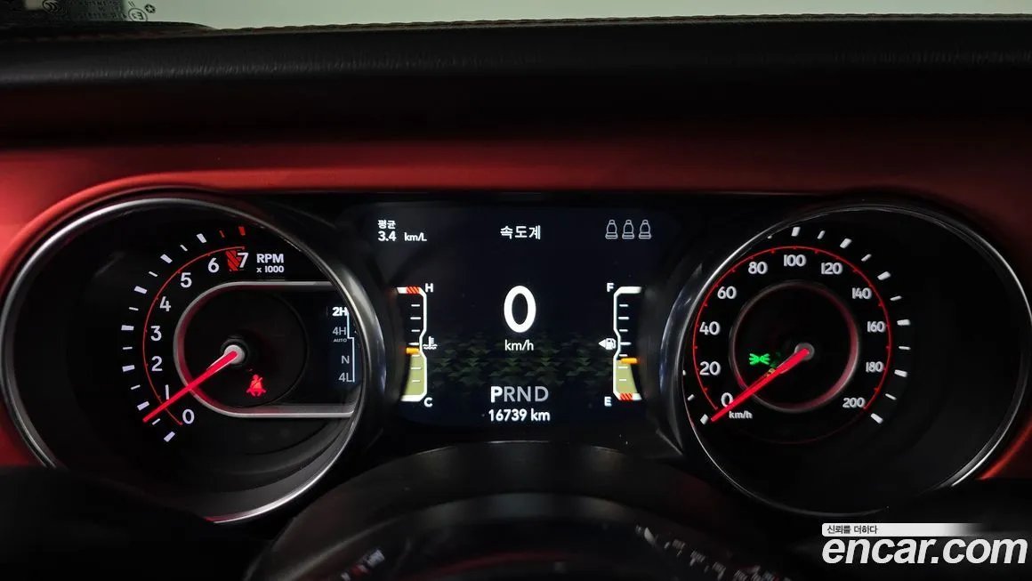 Jeep Gladiator — фото 8