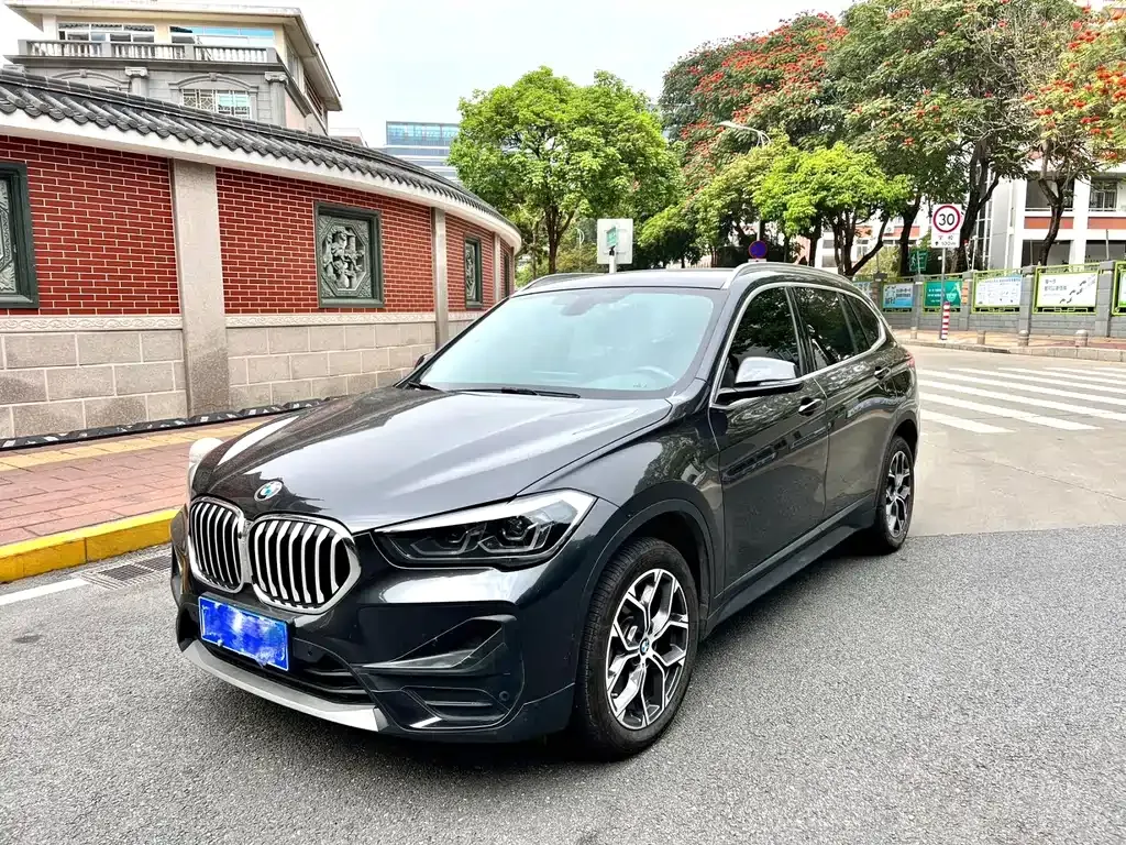 BMW X1 — фото 1