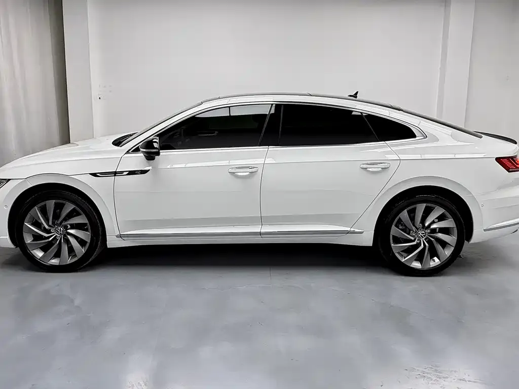 Volkswagen CC — фото 7