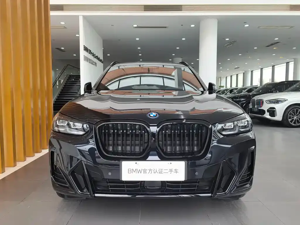BMW iX3 — фото 2
