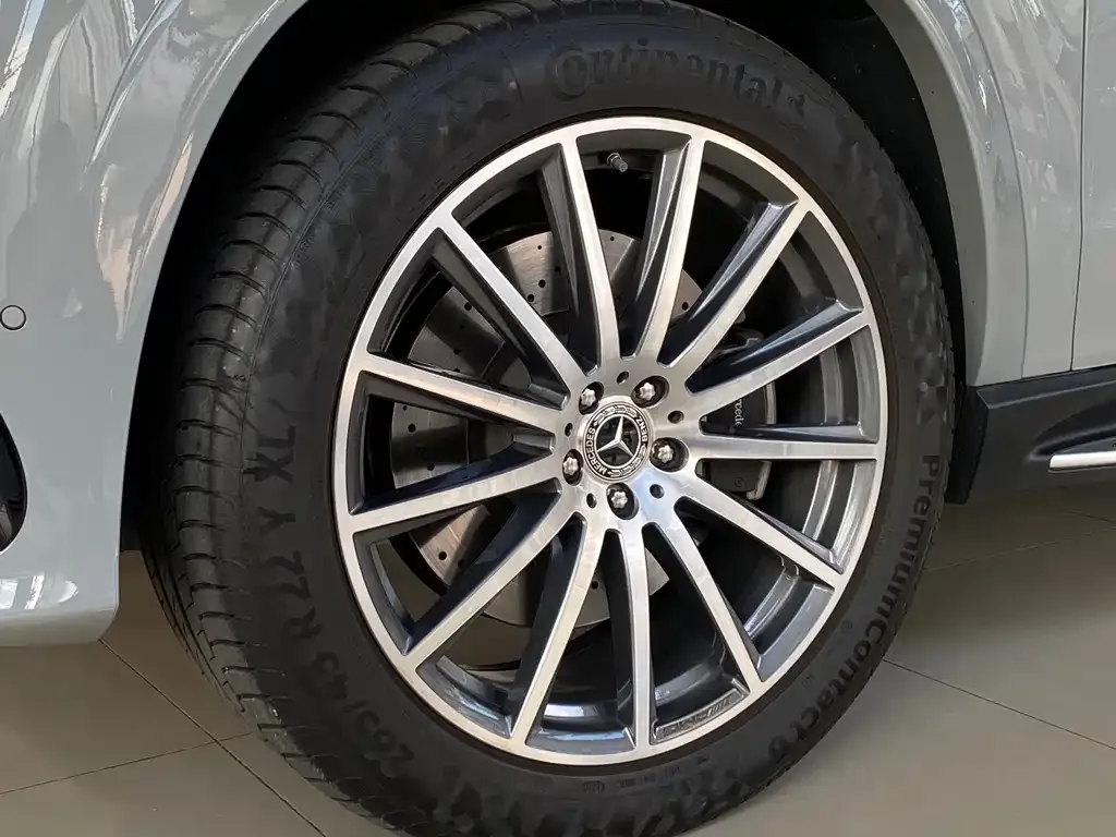 Mercedes-Benz GLS — фото 3