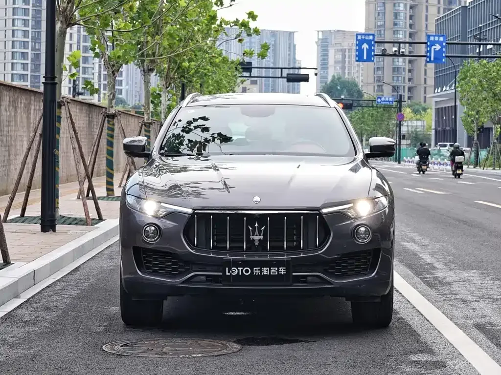 Maserati Levante — фото 3