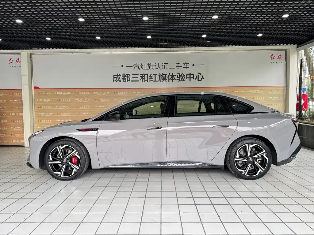 Hongqi EH7 — фото 6