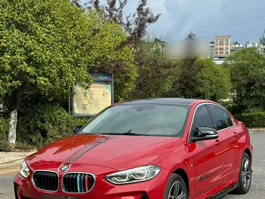 BMW 1 Series — фото 1