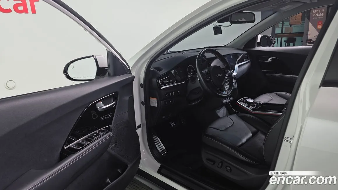 Kia Niro — фото 10