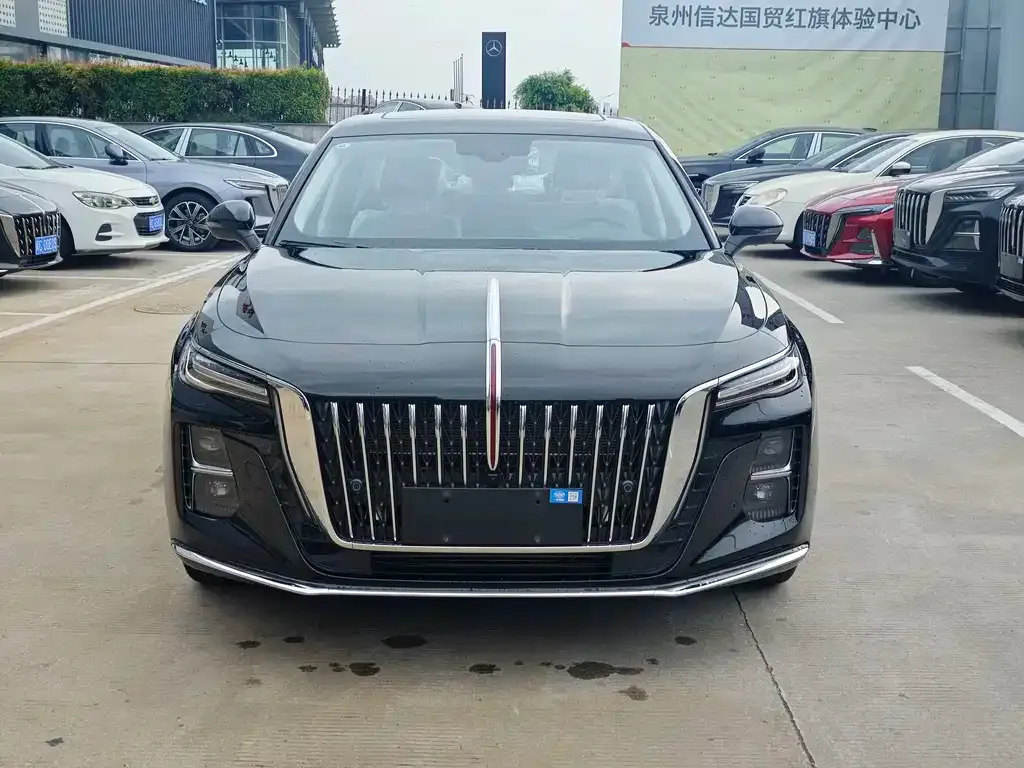Hongqi H5 — фото 2