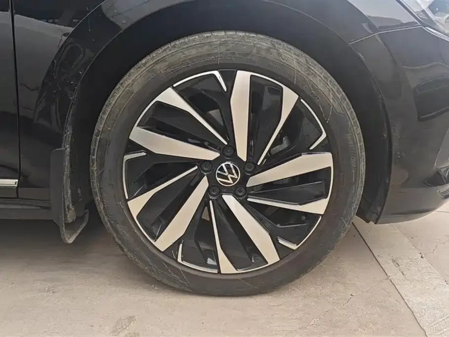 Volkswagen Passat — фото 6