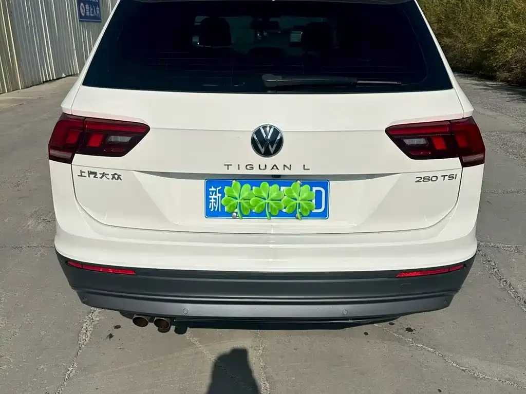 Volkswagen Tiguan L — фото 5