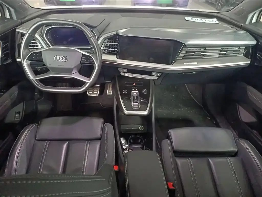 Audi Q4 e-tron — фото 10