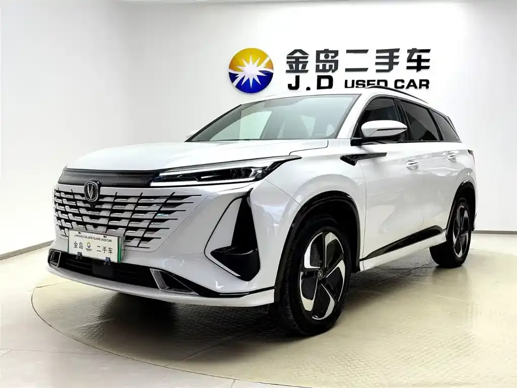 Changan CS75 PLUS iDD — фото 1