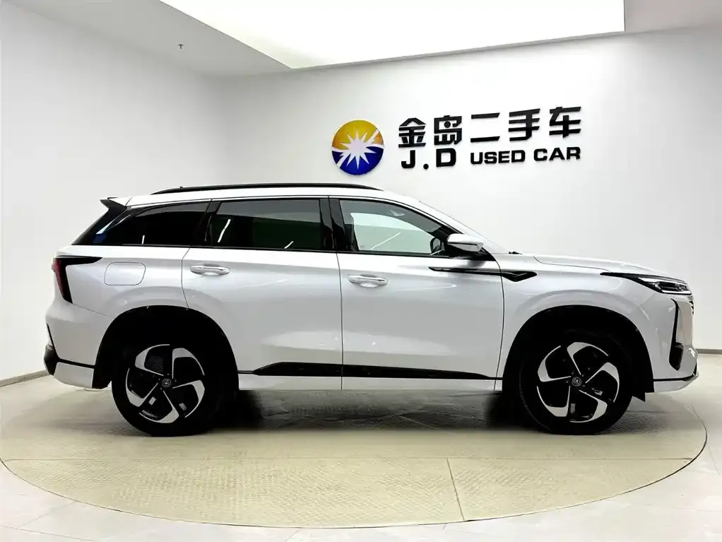 Changan CS75 PLUS iDD — фото 4