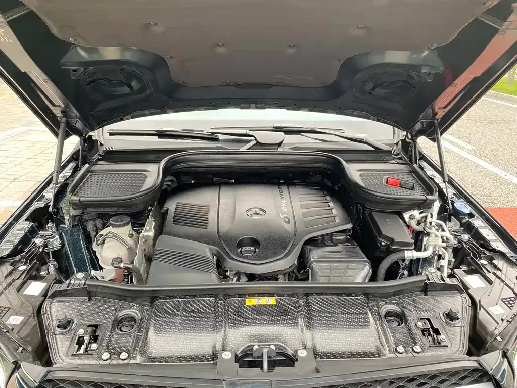 Mercedes-Benz GLS — фото 6