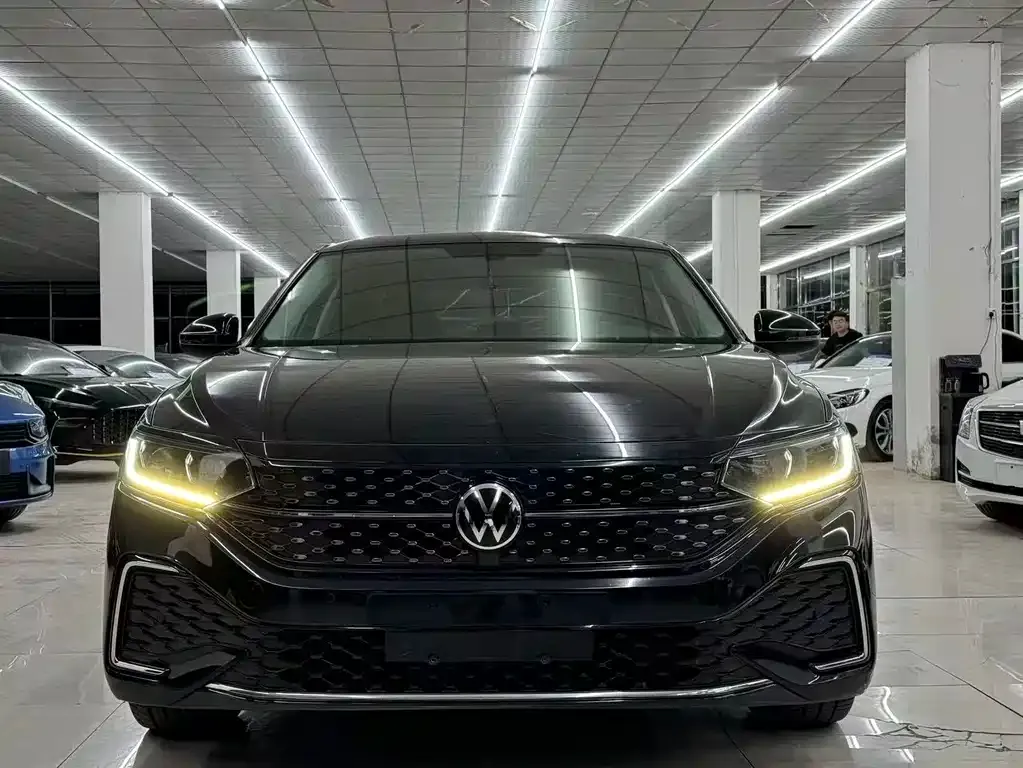 Volkswagen Passat — фото 2