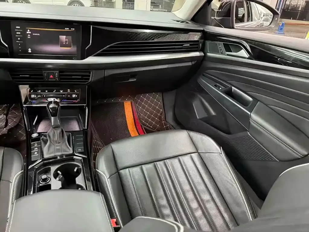 Volkswagen Passat — фото 7