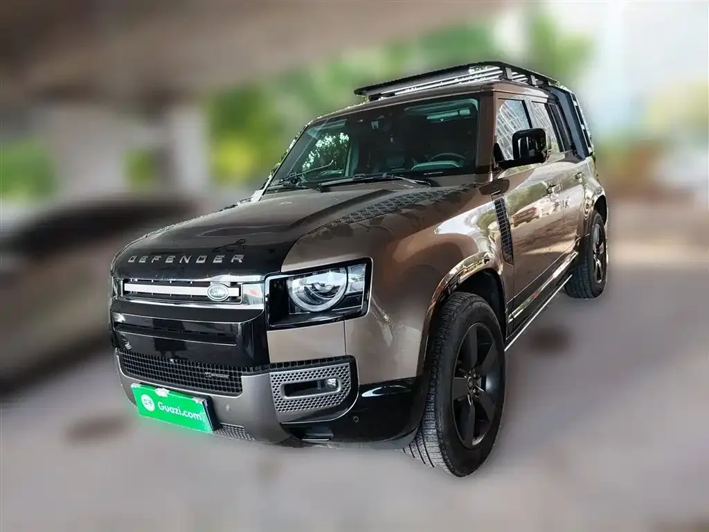 Land Rover Defender — фото 1