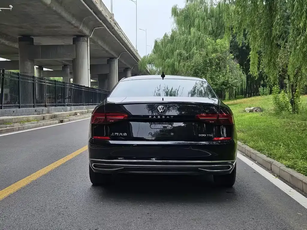 Volkswagen Passat — фото 4