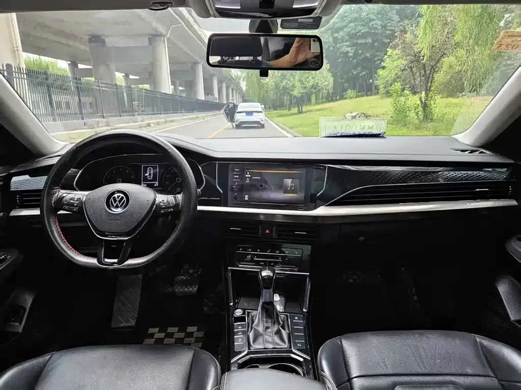 Volkswagen Passat — фото 6