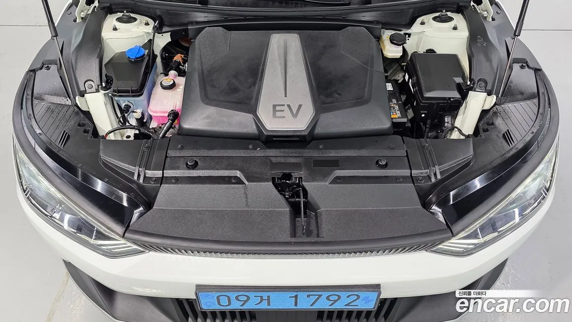Kia EV6 — фото 6
