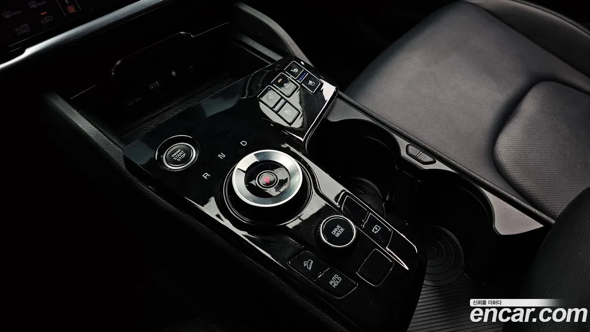 Kia Sportage — фото 9