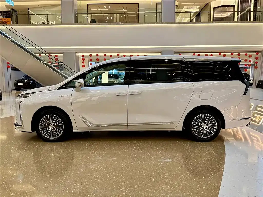 Buick GL8 Hybrid — фото 7