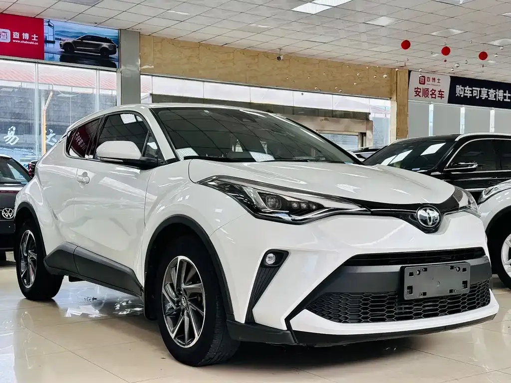Toyota C-HR — фото 3