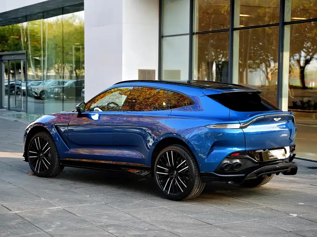 Aston Martin DBX — фото 3