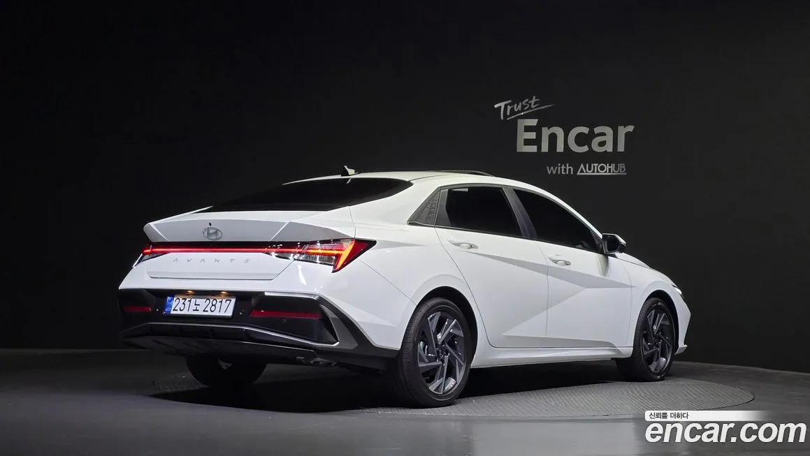 Hyundai AVANTE — фото 2